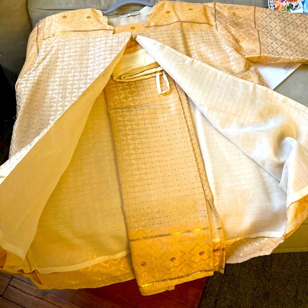 3 (3) Top, jacket, skirt.  1 (2) Jacket & Skirt